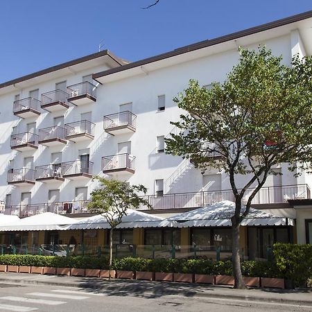 Albergo Dolomiti Lido di Jesolo Eksteriør billede